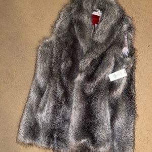 Jlo fur vest